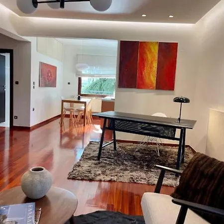 The One * סלוניקי